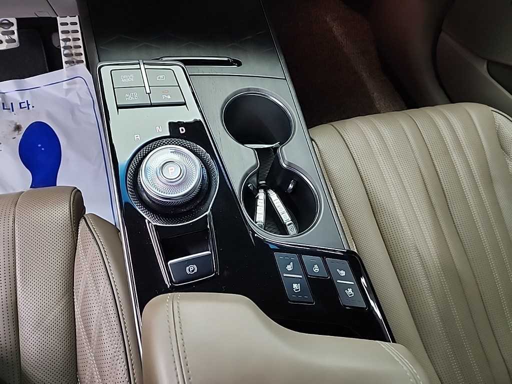 KIA K8 - Vista 11