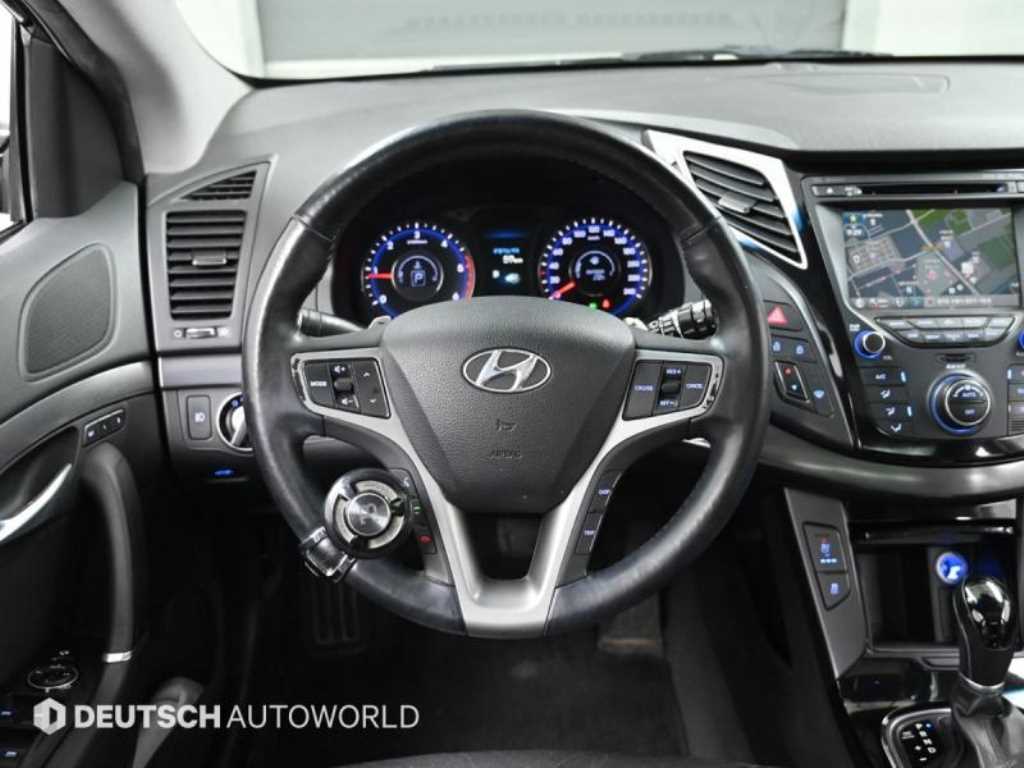 HYUNDAI i40 2012 Negro - Importación desde Corea - HF Imports Iquique - Foto 15