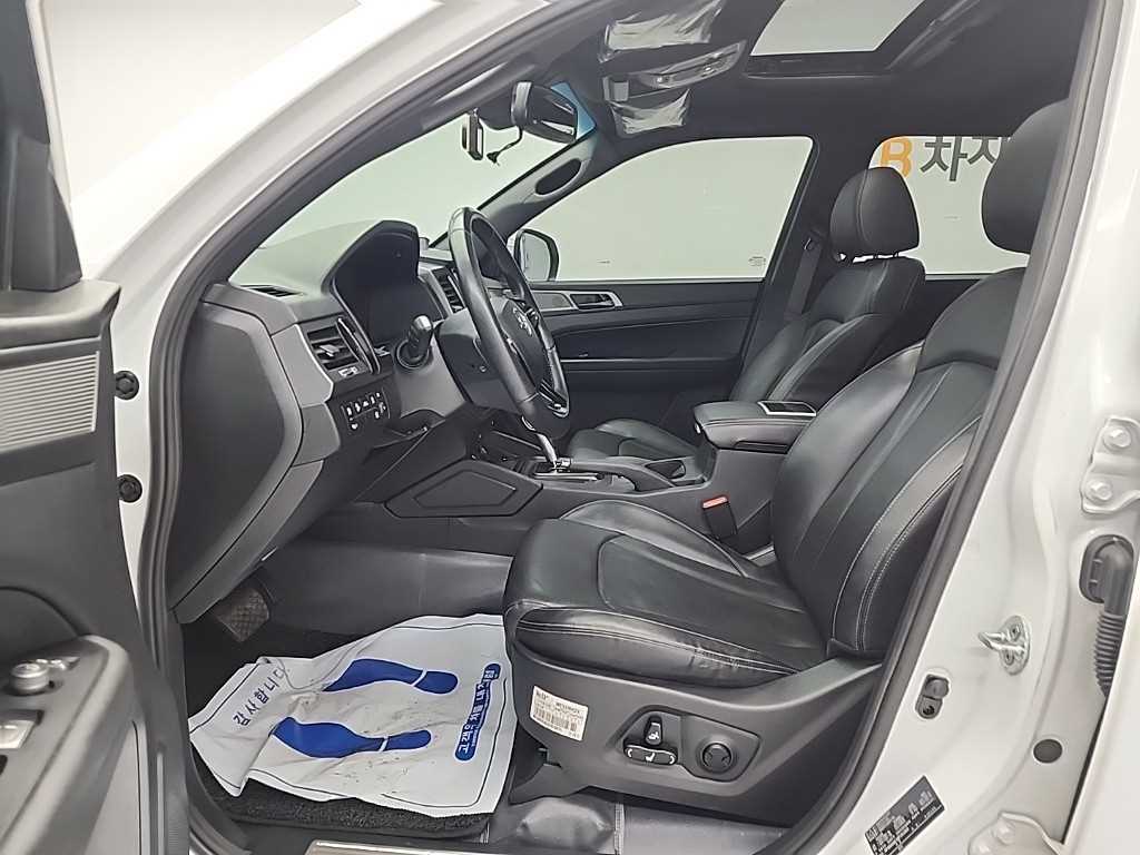 Ssangyong Rexton 2022 Blanco - Importación desde Corea - HF Imports Iquique - Foto 13