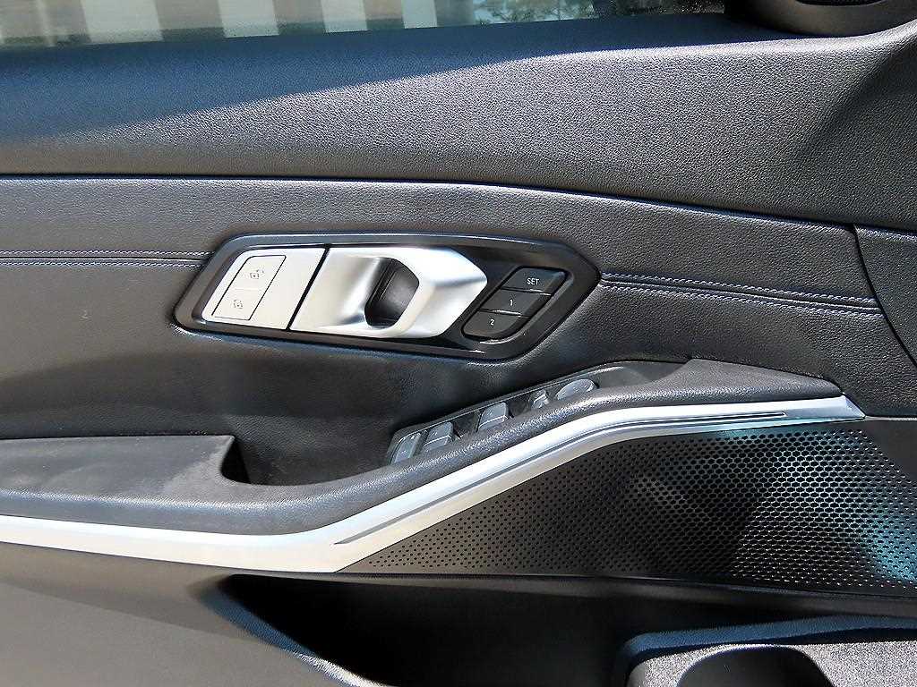 BMW 3 series 2022 Negro - Importación desde Corea - HF Imports Iquique - Foto 13