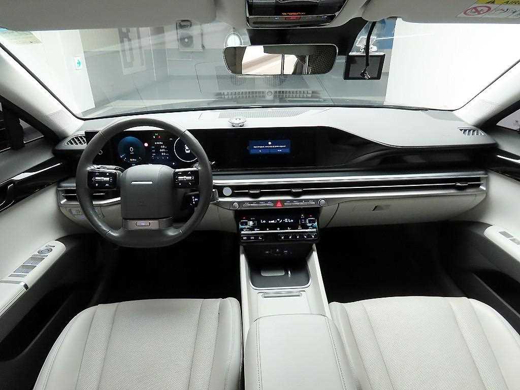 HYUNDAI Grandeur - Vista 10