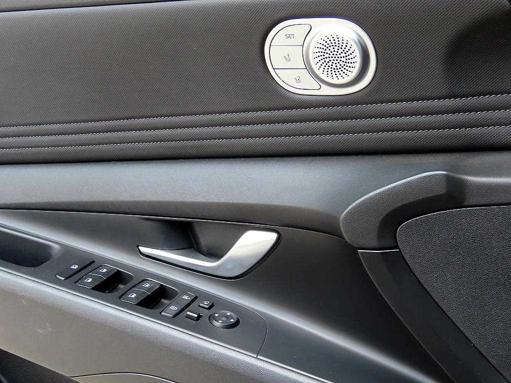 HYUNDAI Avante 2020 Negro - Importación desde Corea - HF Imports Iquique - Foto 13