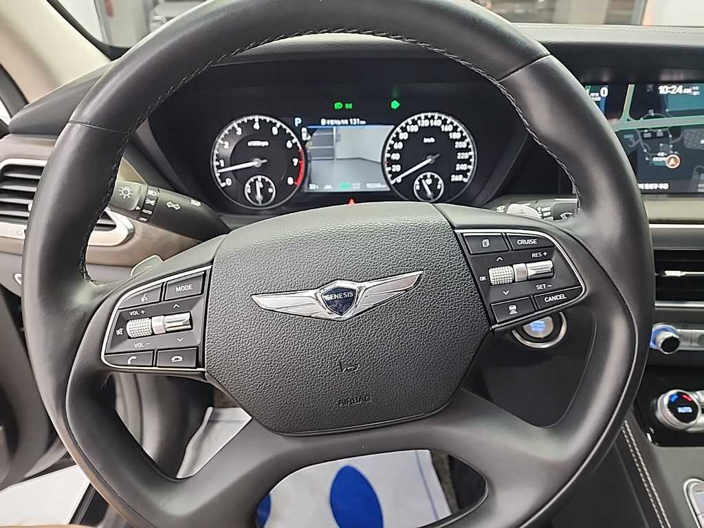 Genesis G90 - Vista 11