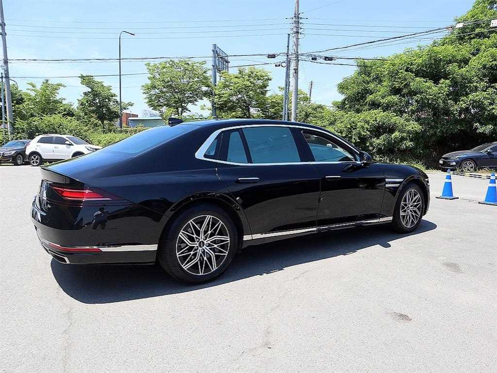 Genesis G90 - Vista 3