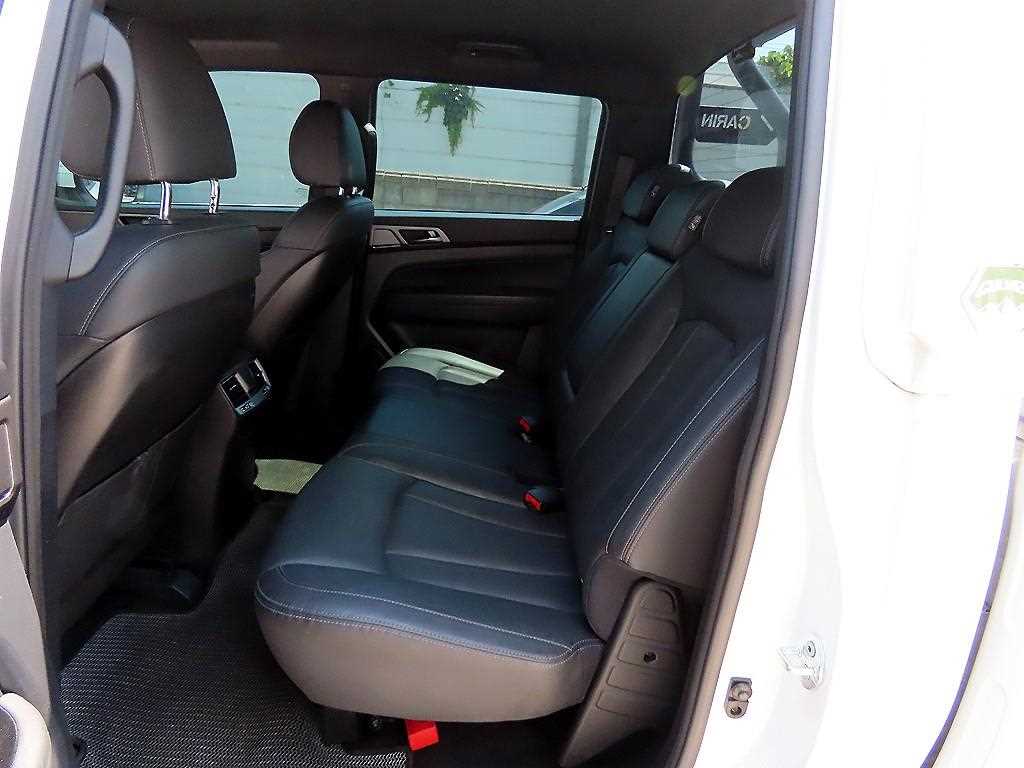 Ssangyong Rexton - Vista 8