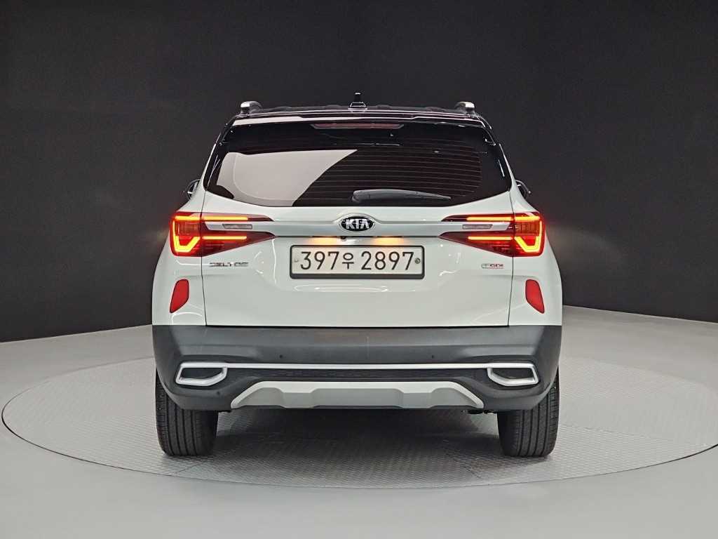 KIA Seltos - Vista 3