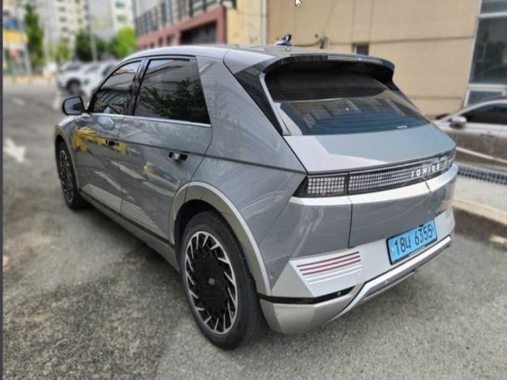 HYUNDAI Ioniq 5 - Vista 7