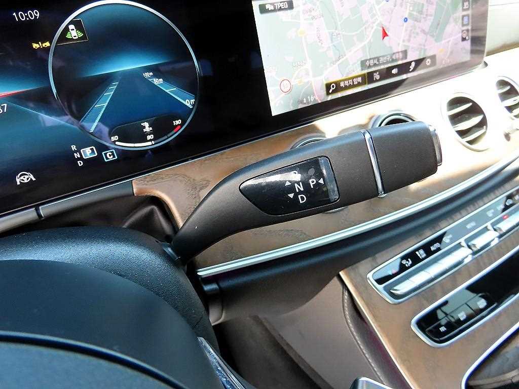 Mercedes Benz E class 2022 Gris - Importación desde Corea - HF Imports Iquique - Foto 13