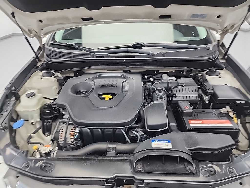 HYUNDAI Sonata - Vista 7