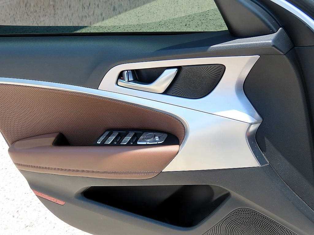 Genesis G70 2018 Blanco - Importación desde Corea - HF Imports Iquique - Foto 13