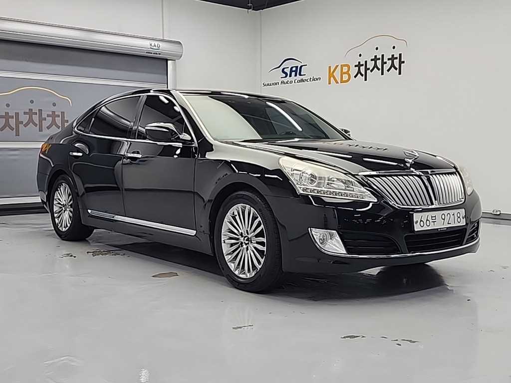 HYUNDAI Equus - Vista 6