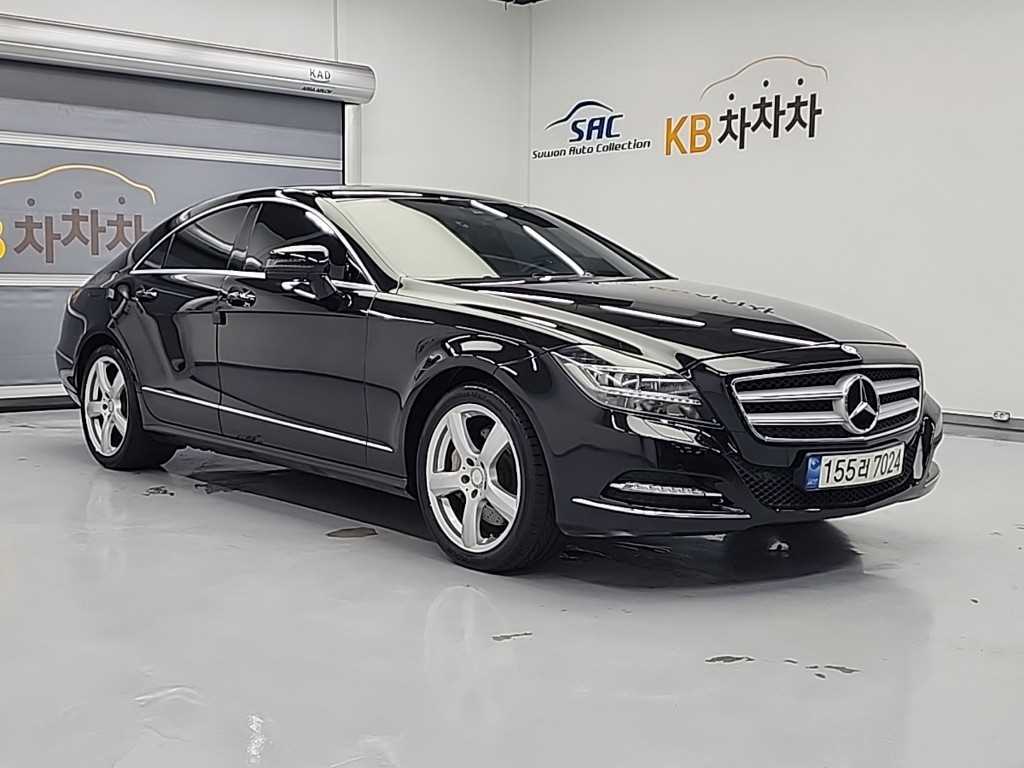 Mercedes Benz CLS Class - Vista 6