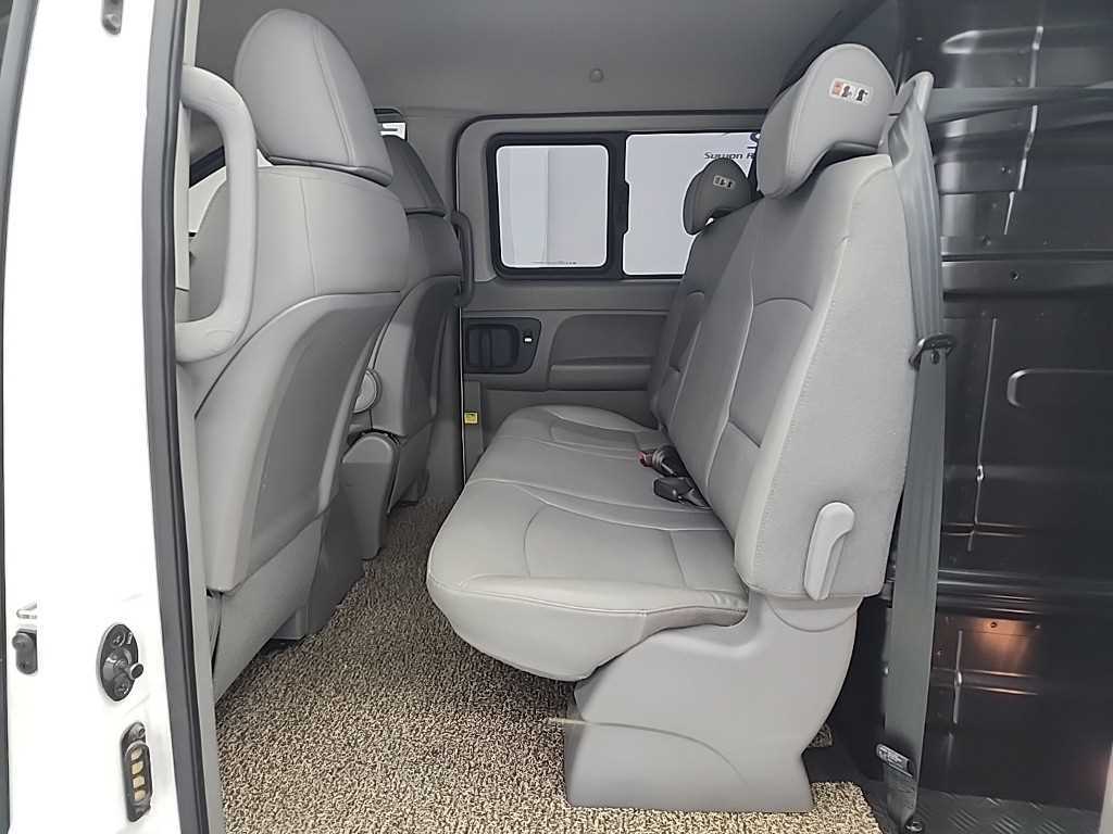 HYUNDAI Starex 2018 Blanco - Importación desde Corea - HF Imports Iquique - Foto 14