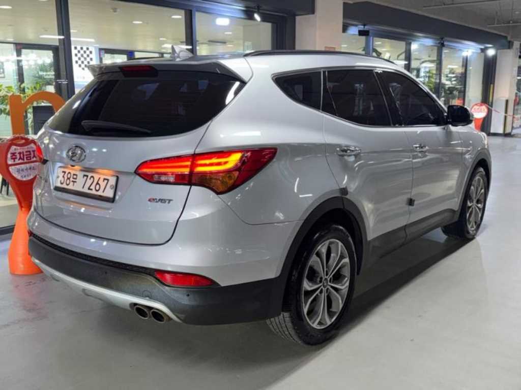 HYUNDAI Santa Fe - Vista 6