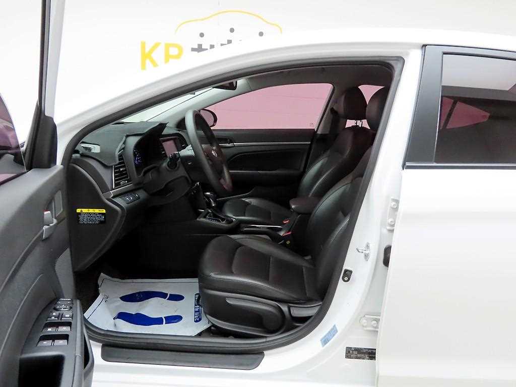 HYUNDAI Avante 2018 Blanco - Importación desde Corea - HF Imports Iquique - Foto 15