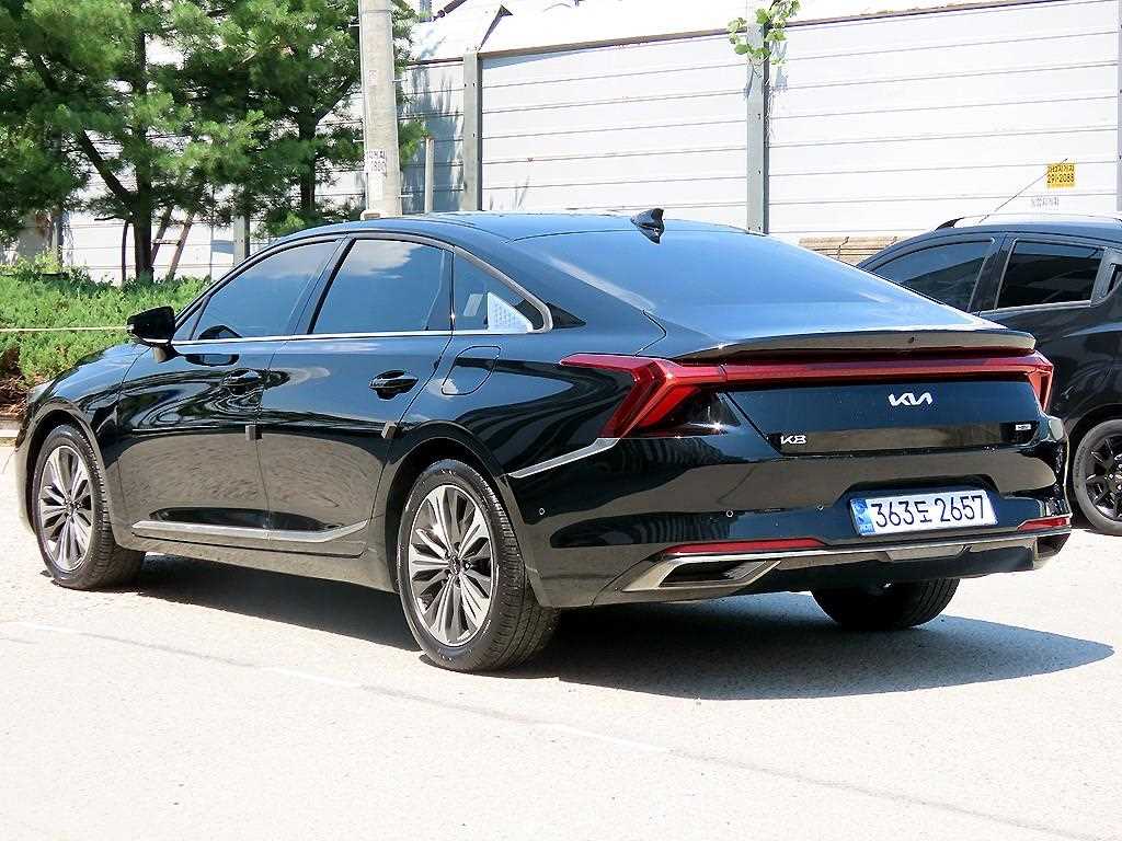 KIA K8 - Vista 3