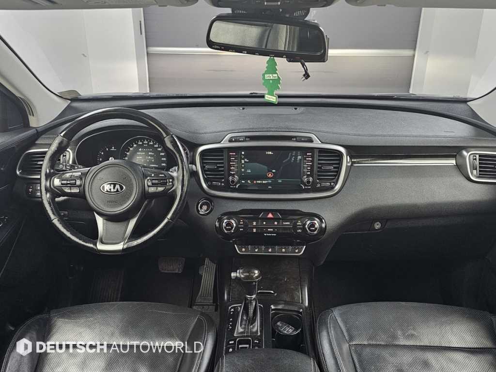 KIA Sorento - Vista 9