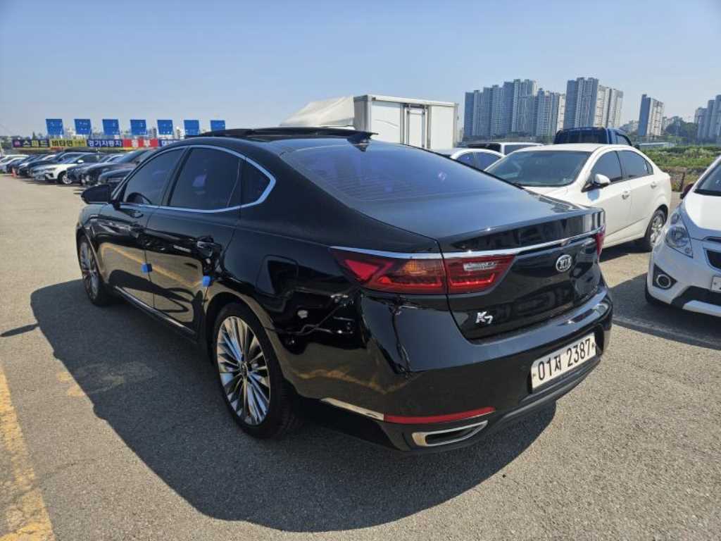 KIA K7 - Vista 8