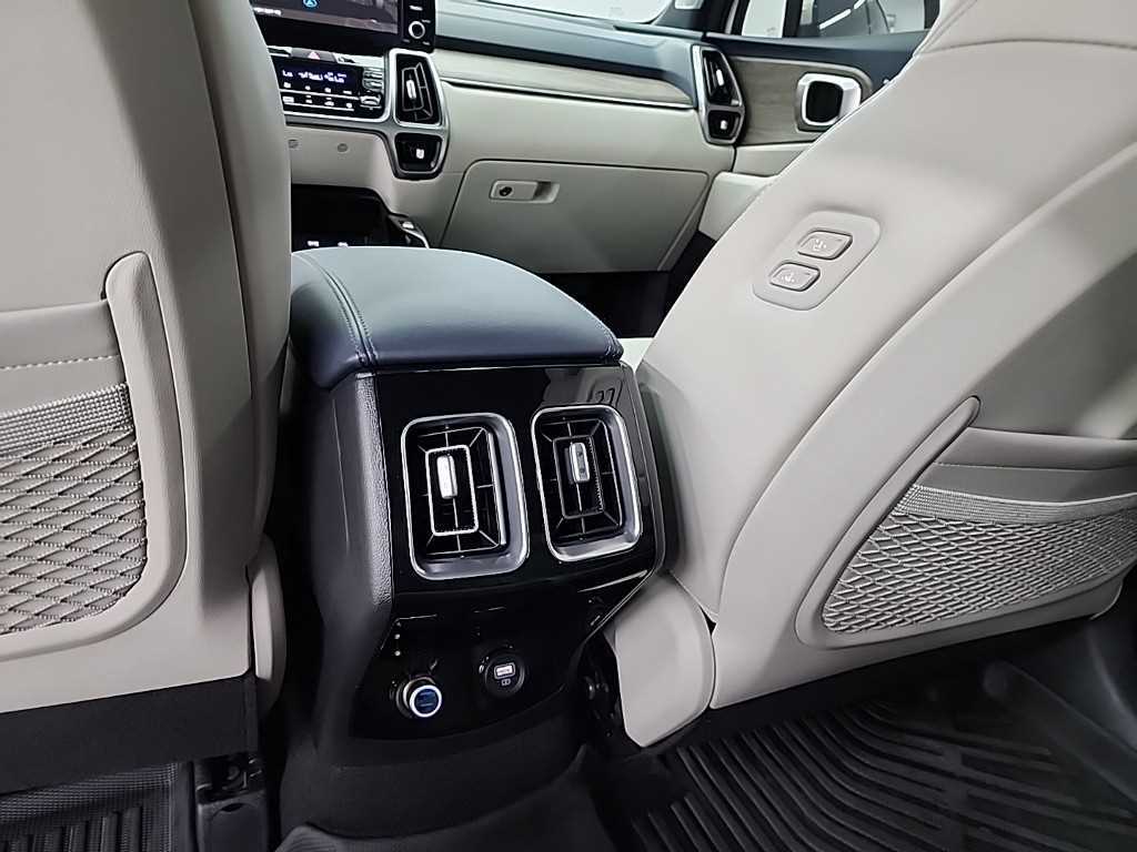 KIA Sorento - Vista 12