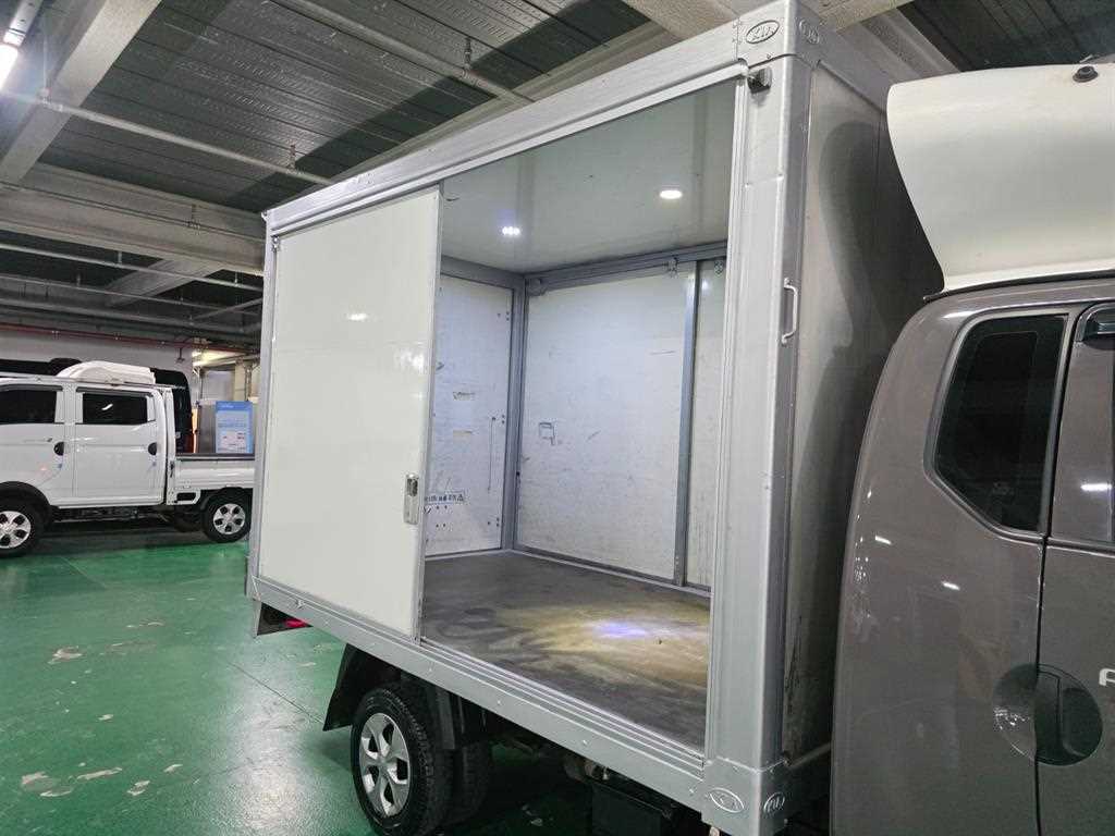 Small Truck Normal Box(High Deck) 2024 Café - Importación desde Corea - HF Imports Iquique - Foto 20