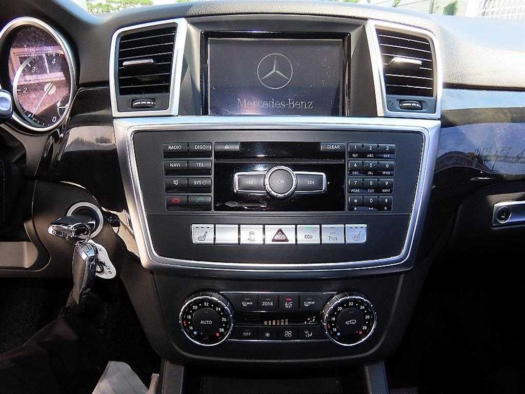 Mercedes Benz M Class 2012 Gris - Importación desde Corea - HF Imports Iquique - Foto 15