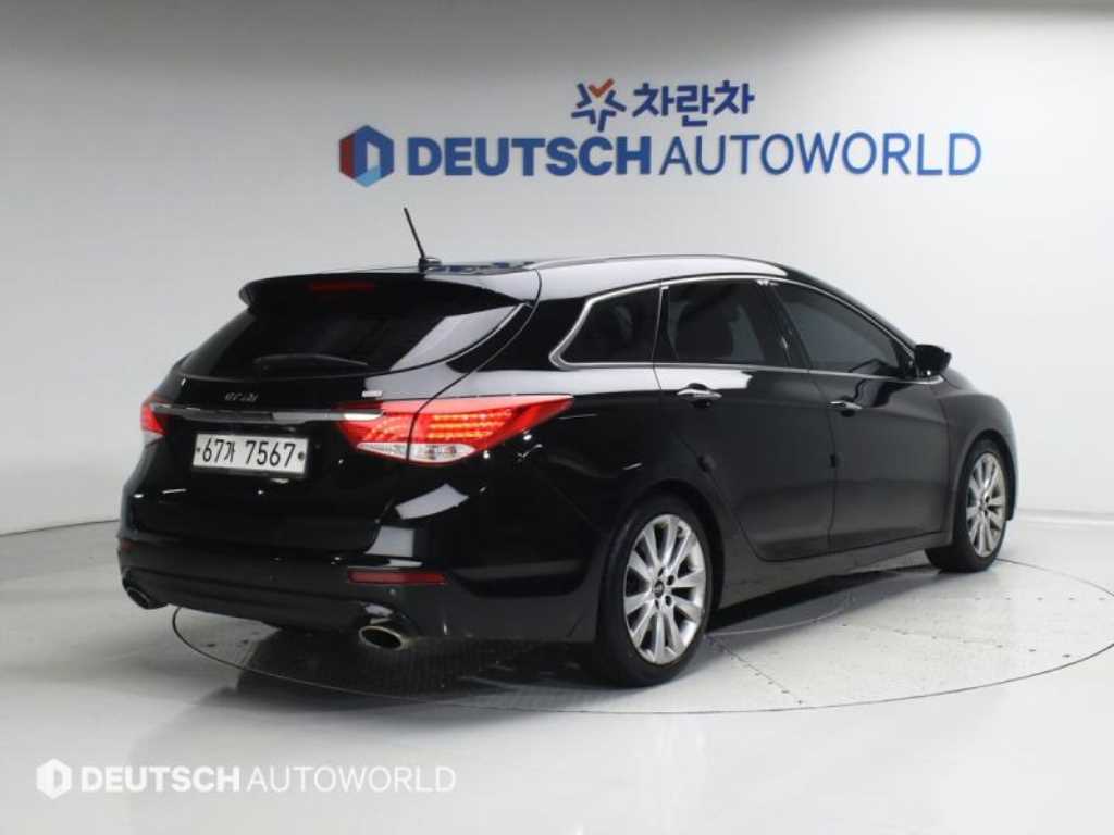 HYUNDAI i40 - Vista 2