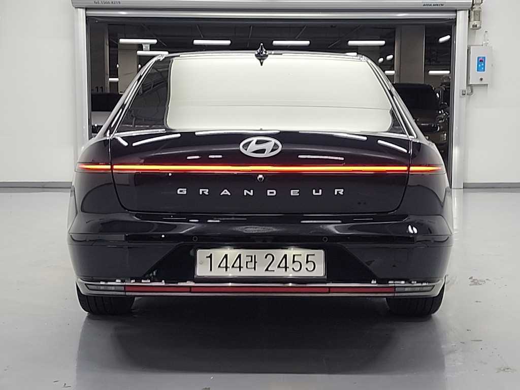 HYUNDAI Grandeur - Vista 3