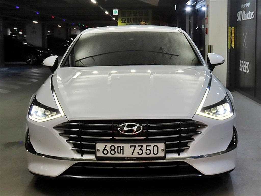 HYUNDAI Sonata - Vista 2
