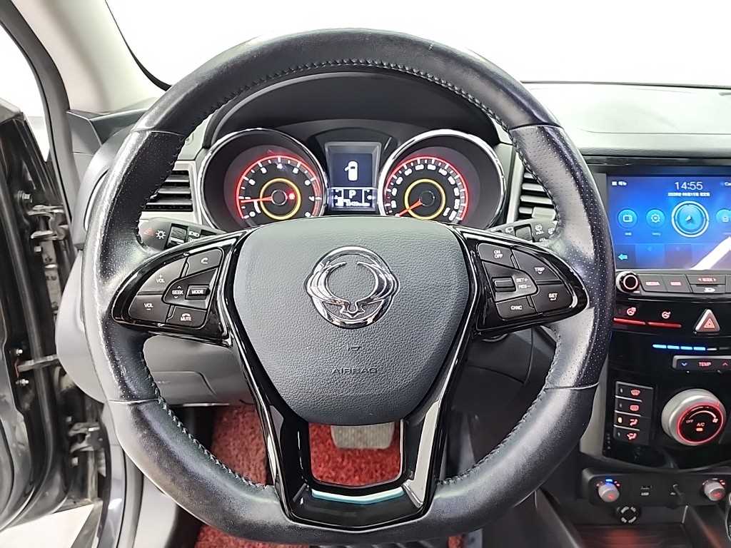 Ssangyong Tivoli - Vista 11