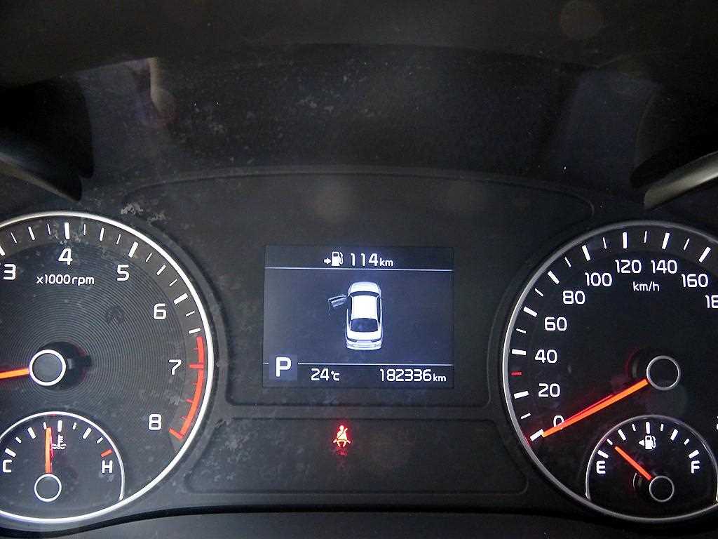 KIA K5 - Vista 12