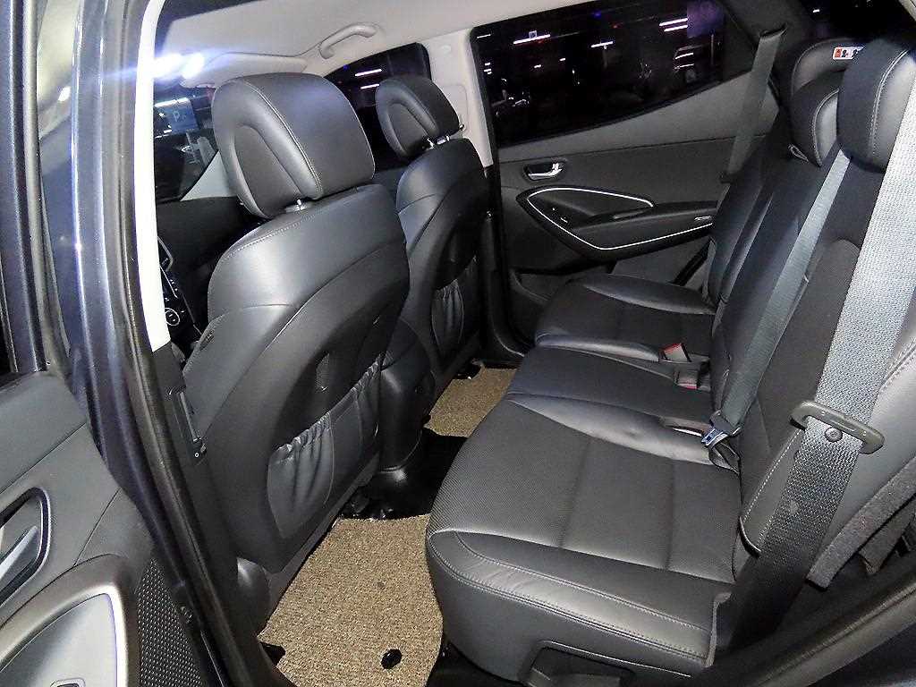 HYUNDAI Santa Fe - Vista 9