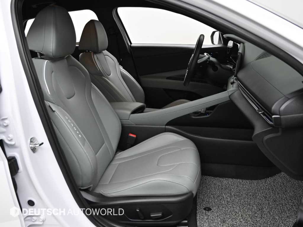 HYUNDAI Avante - Vista 12