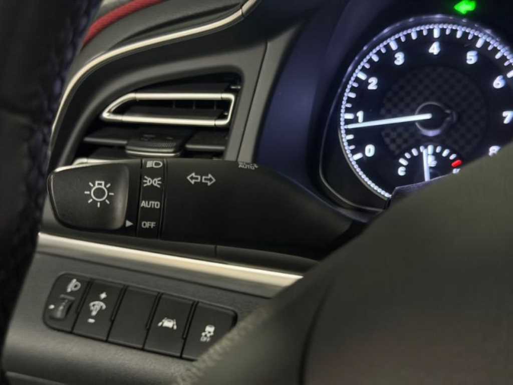 HYUNDAI Avante 2018 Blanco - Importación desde Corea - HF Imports Iquique - Foto 15