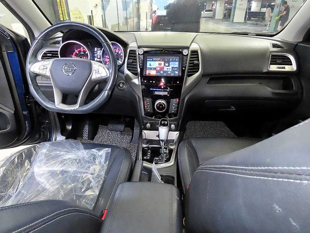 Ssangyong Tivoli - Vista 12