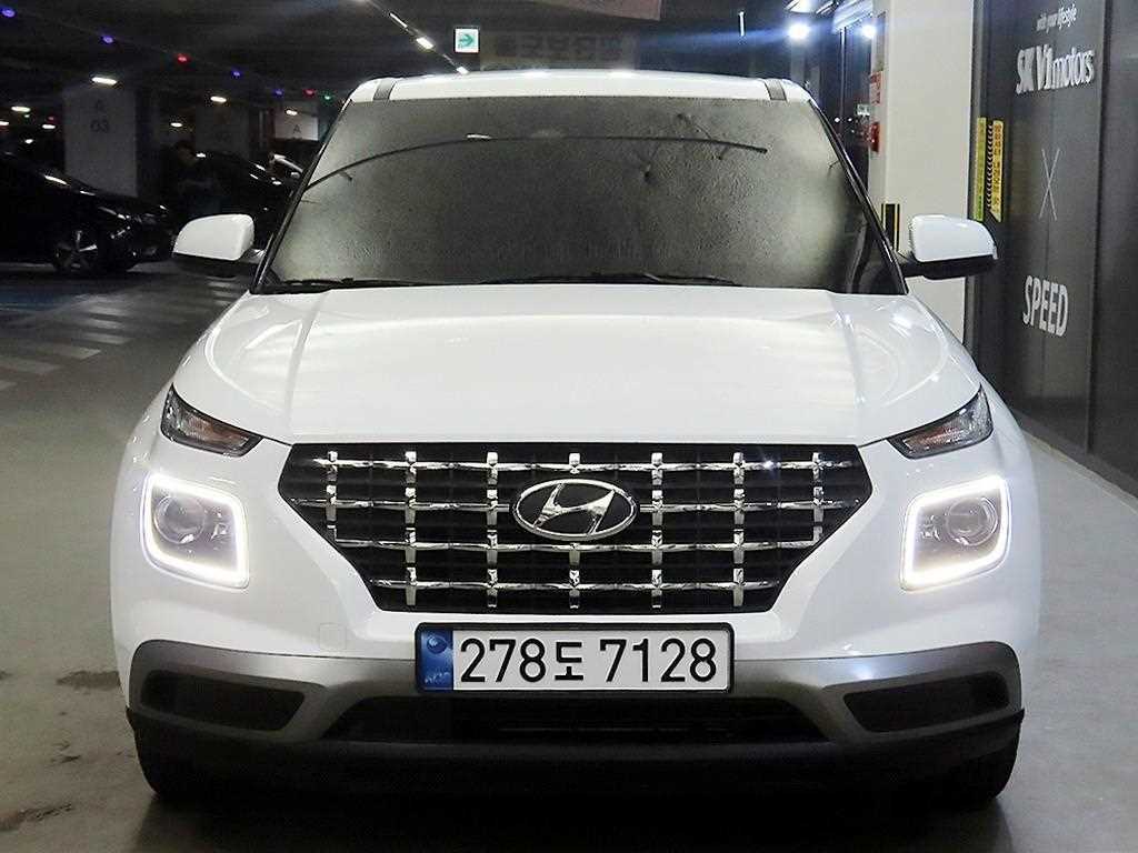 HYUNDAI Venue - Vista 2