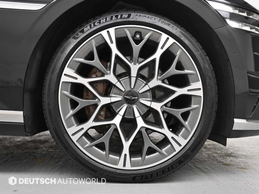 Genesis G90 - Vista 7