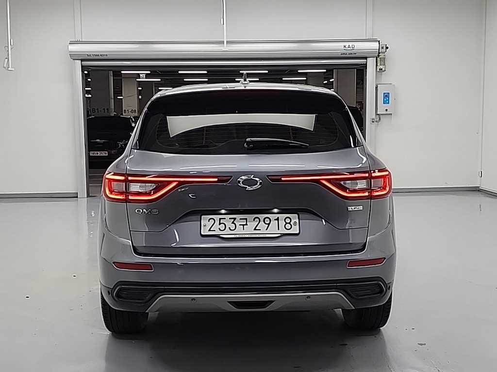 SAMSUNG QM6 - Vista 3