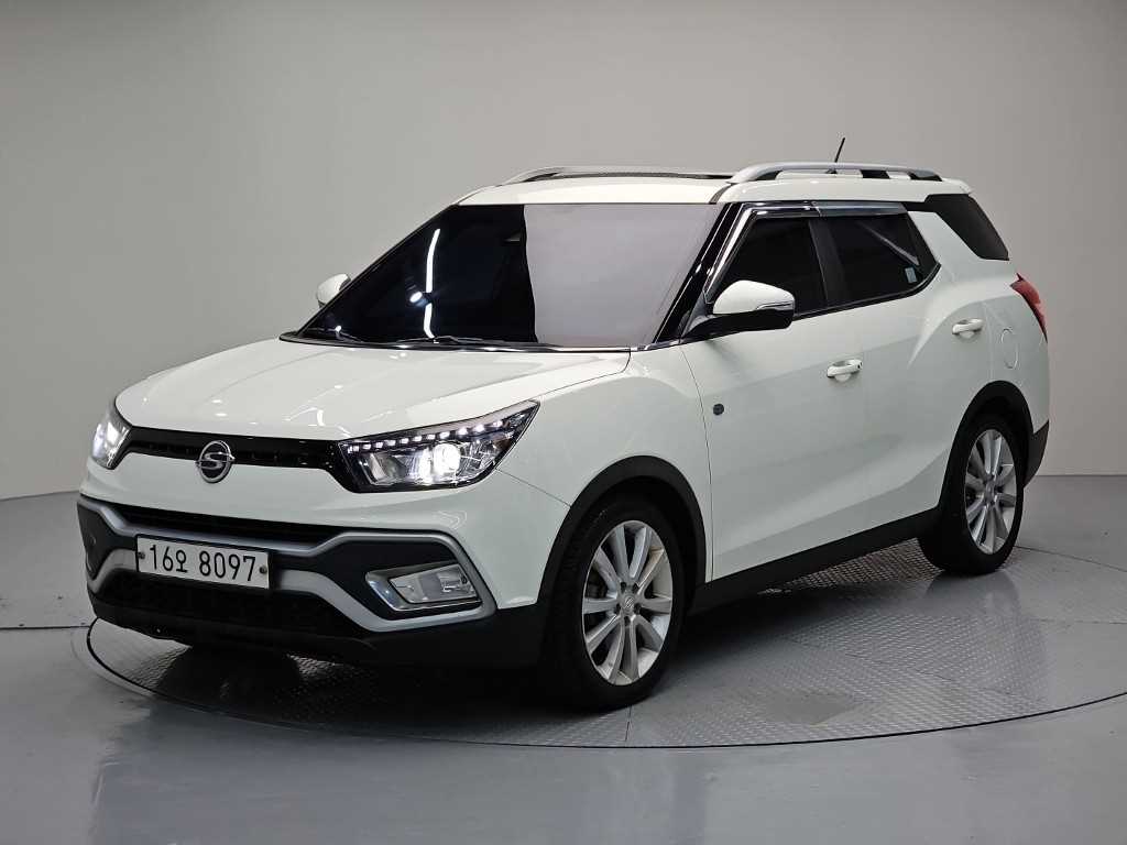 Ssangyong Tivoli 2017 Blanco - Importación desde Corea - HF Imports Iquique - Foto 1