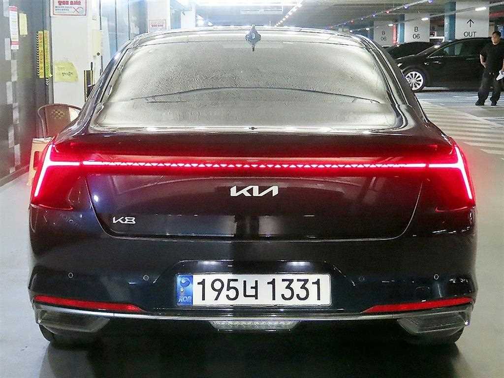 KIA K8 - Vista 7