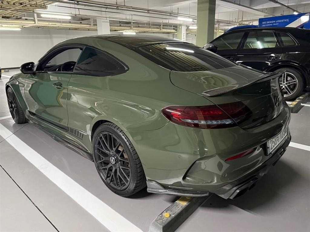 Mercedes Benz C Class - Vista 9