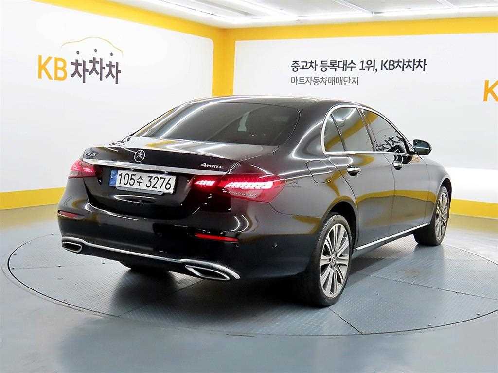 Mercedes Benz E class - Vista 2