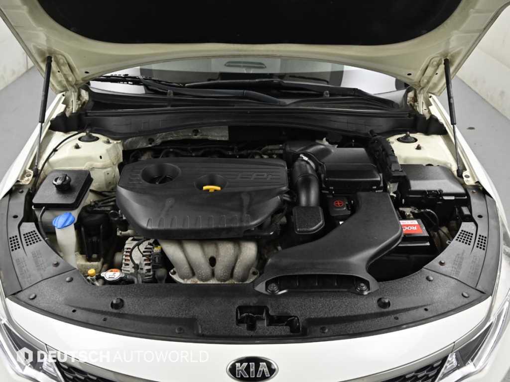KIA K5 - Vista 8