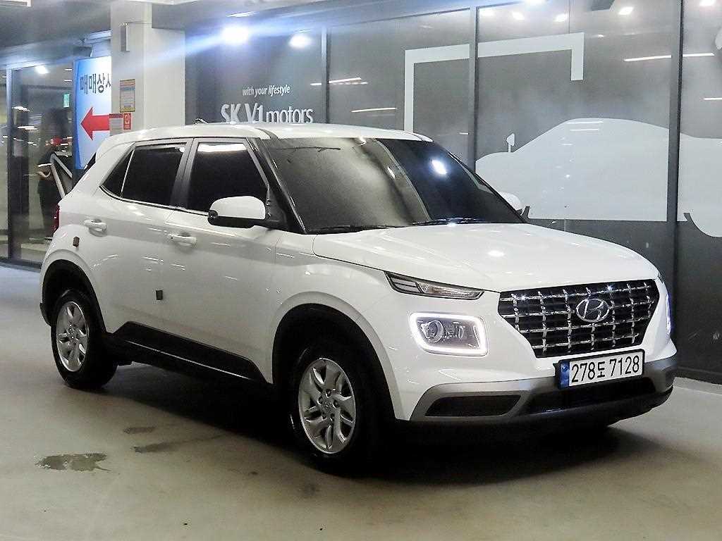 HYUNDAI Venue 2023 Blanco - Importación desde Corea - HF Imports Iquique - Foto 1