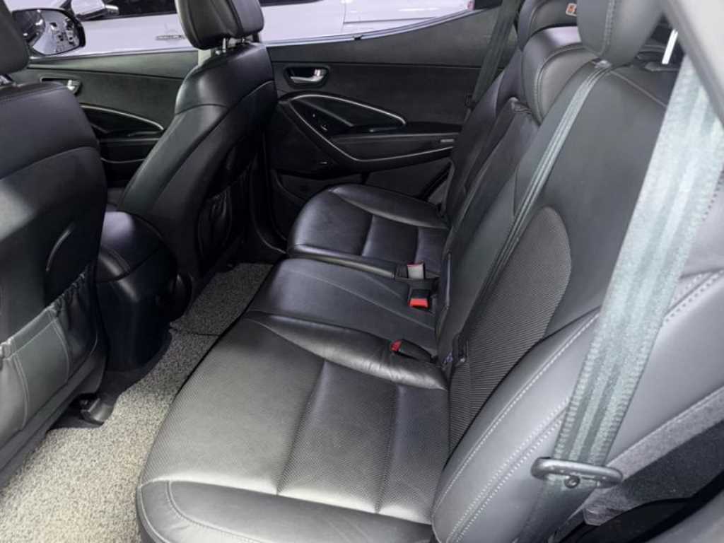 HYUNDAI Santa Fe - Vista 9