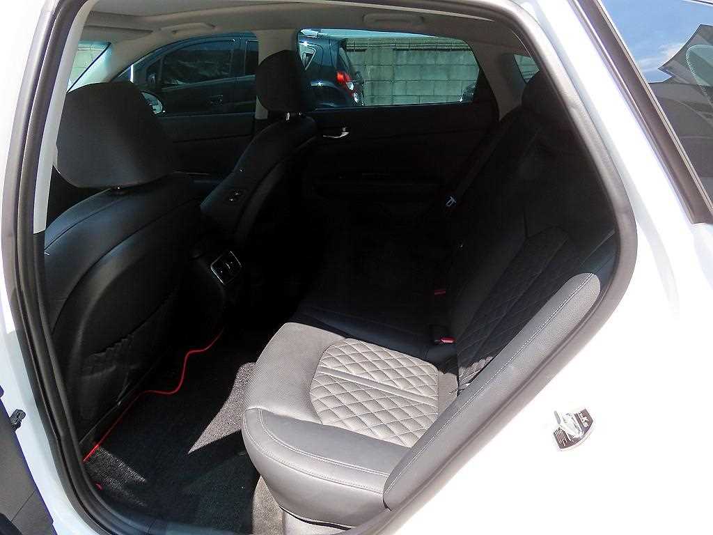 KIA K5 - Vista 8