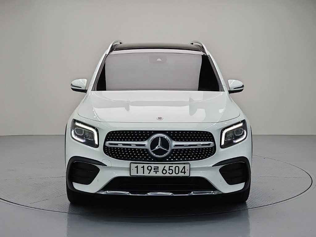 Mercedes Benz GLB Class - Vista 2