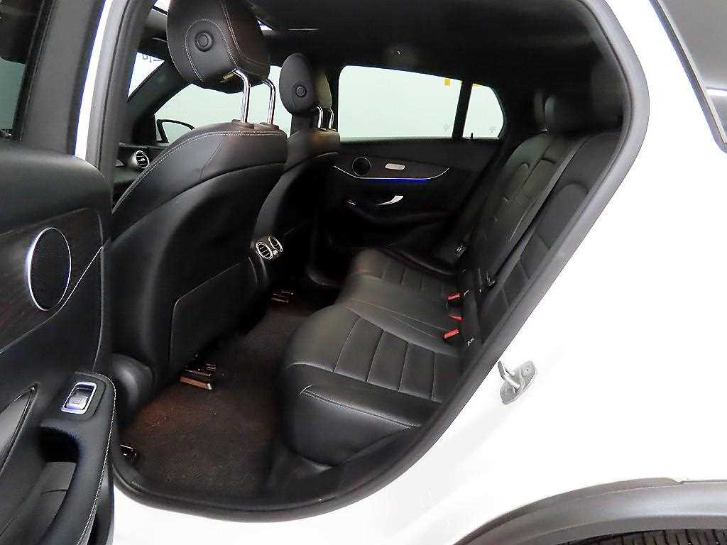Mercedes Benz GLC Class - Vista 8