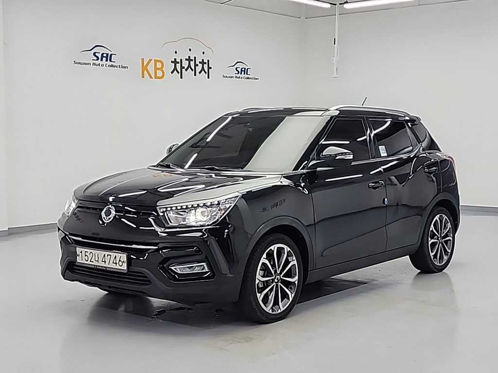 Ssangyong Tivoli 2017 Negro - Importación desde Corea - HF Imports Iquique - Foto 1