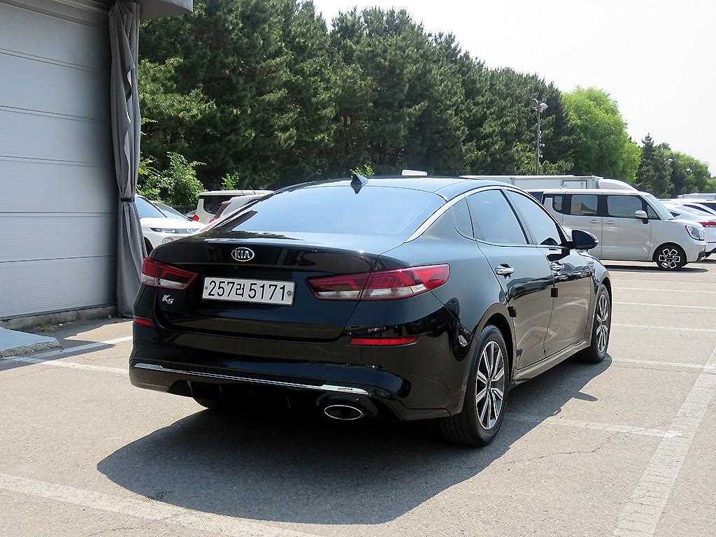 KIA K5 - Vista 6