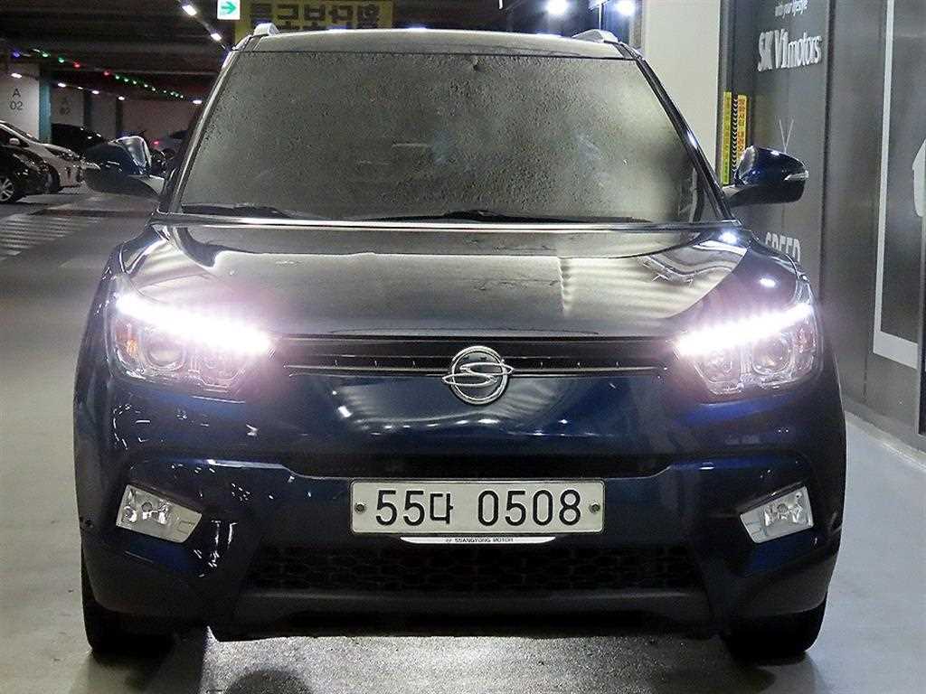 Ssangyong Tivoli - Vista 2